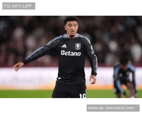 拜仁派球探考察费耶诺德19岁右后卫雷德引发关注