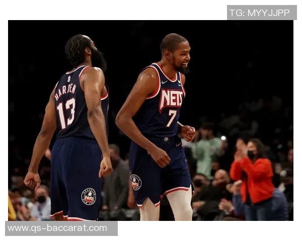 克尼佩尔表现稳健12投5中贡献18分8篮板3助攻1抢断助力球队胜利 克尼佩尔表现稳健12投5中贡献18分8篮板3助攻1抢断助力球队胜利