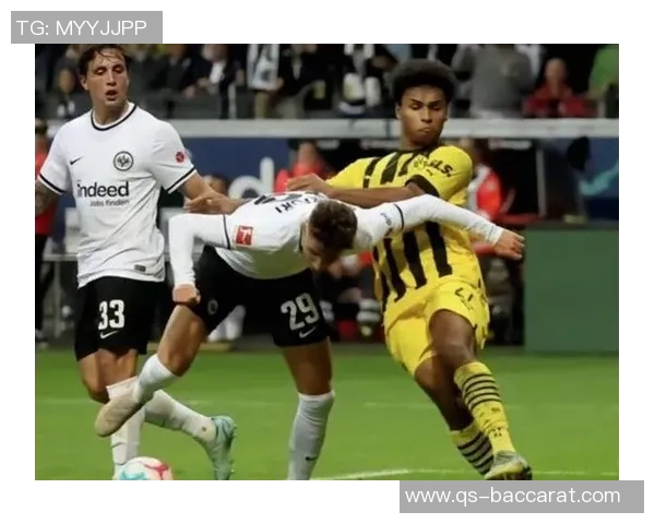 曼联对多特边锋阿德耶米表现出兴趣球探主管与其关系密切 曼联对多特边锋阿德耶米表现出兴趣球探主管与其关系密切