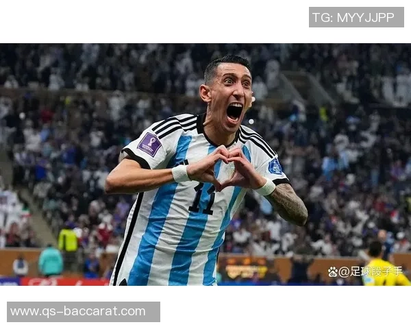 迪马利亚称赞C罗职业素养高但梅西时代让他追求目标更具挑战性 迪马利亚称赞C罗职业素养高但梅西时代让他追求目标更具挑战性