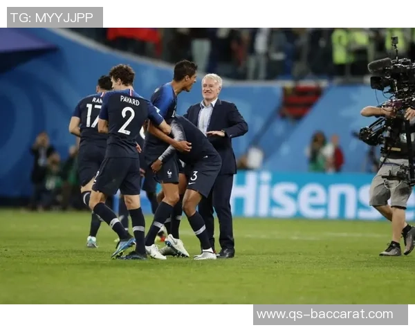 冰岛主帅回应德尚质疑称首个进球无犯规强调首回合对科纳特也未犯规 冰岛主帅回应德尚质疑称首个进球无犯规强调首回合对科纳特也未犯规